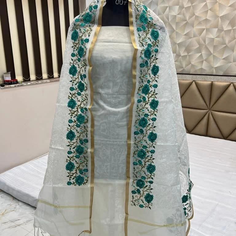 Thread Embroidery Suits 