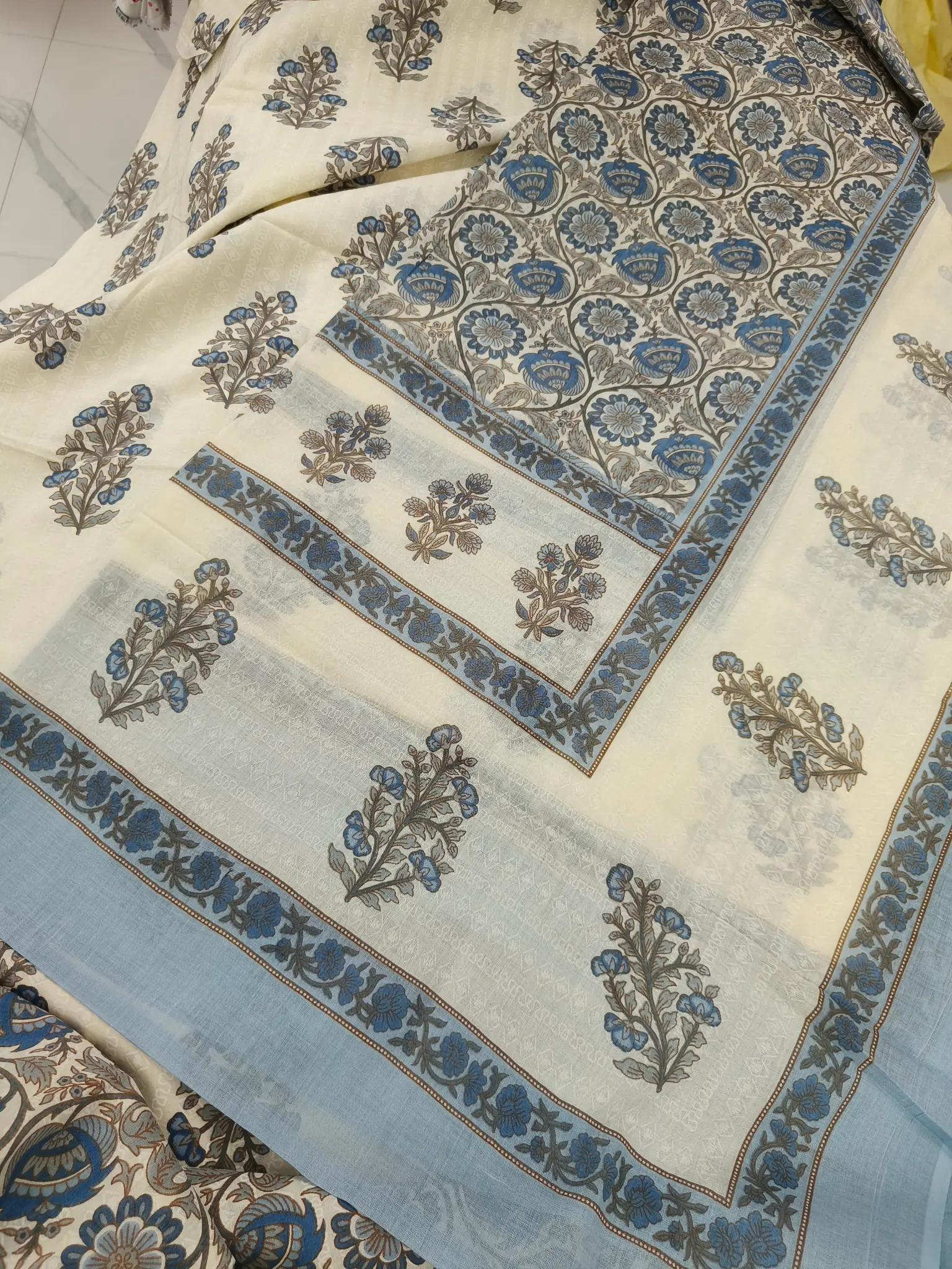 Cotton Floral Printed Unstitched Suit