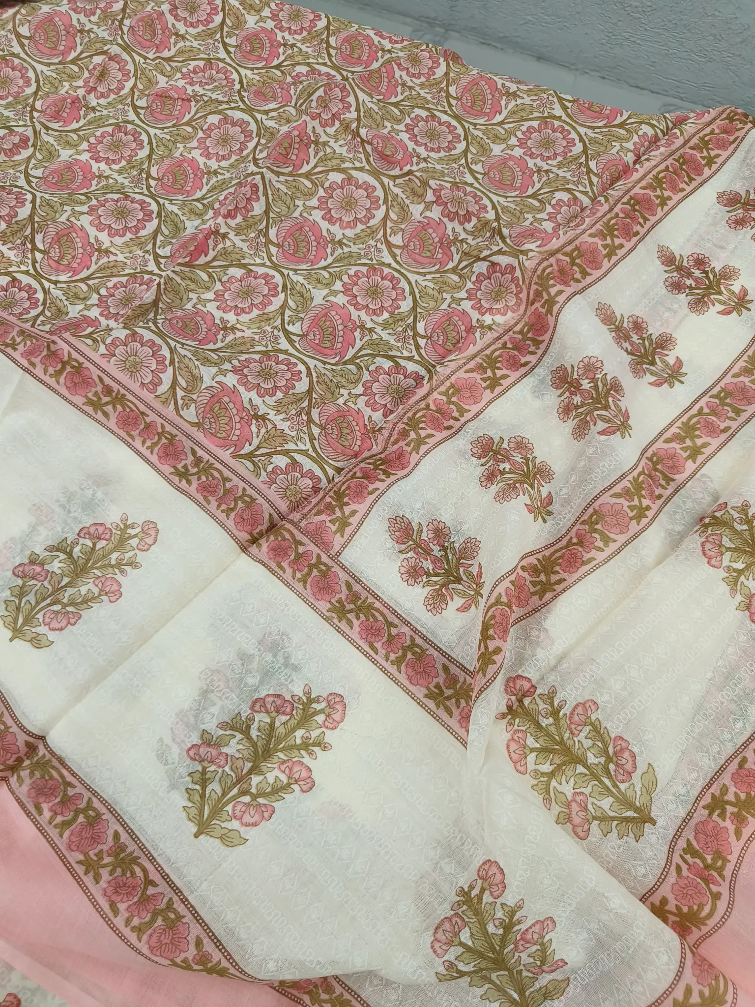 Cotton Fabric | Pink & Green Floral Suit | Printed Pattern | Unstitched Suit